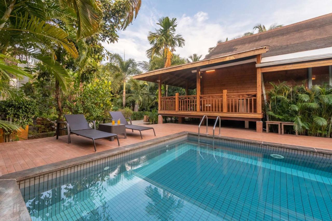 Nature'S Abode - The Wooden Villa At Morjim By Stayvista Экстерьер фото
